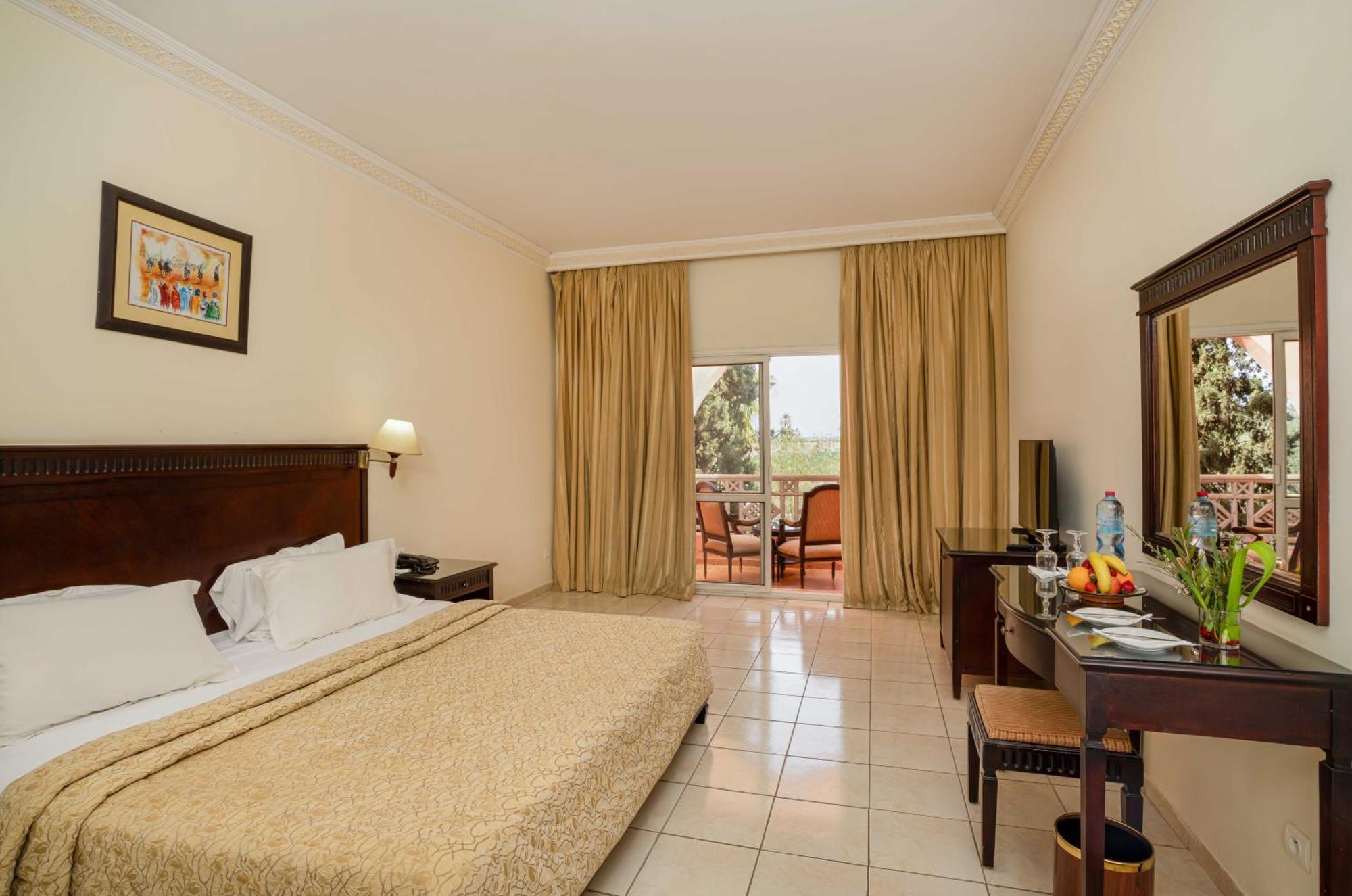 Grand Mogador Agdal Palace Marrakesh Exterior foto A typical hotel room